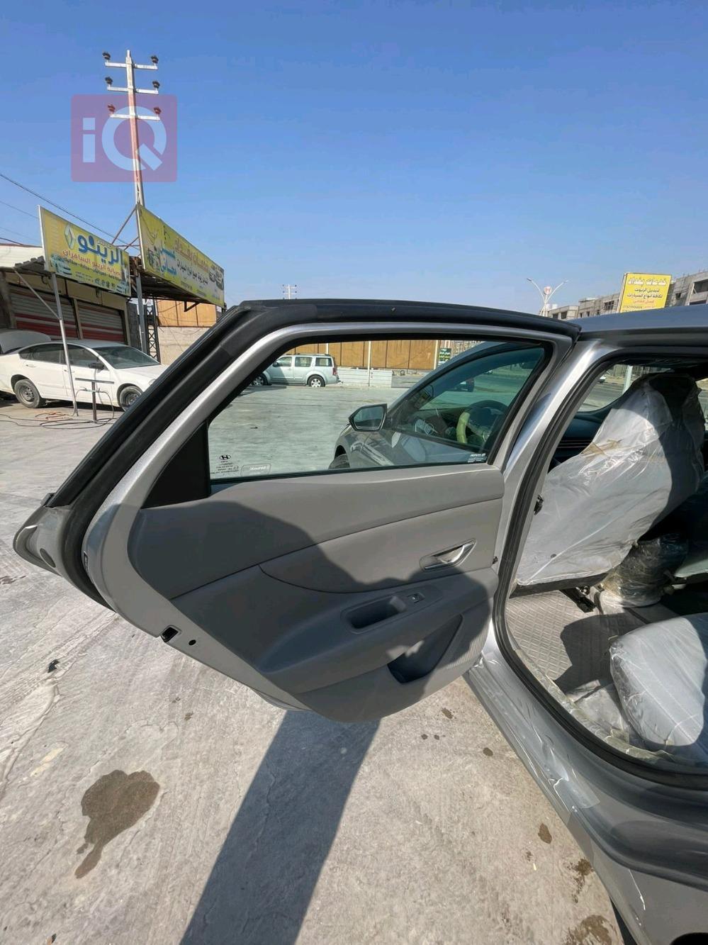 هیوندای ئەلەنترا